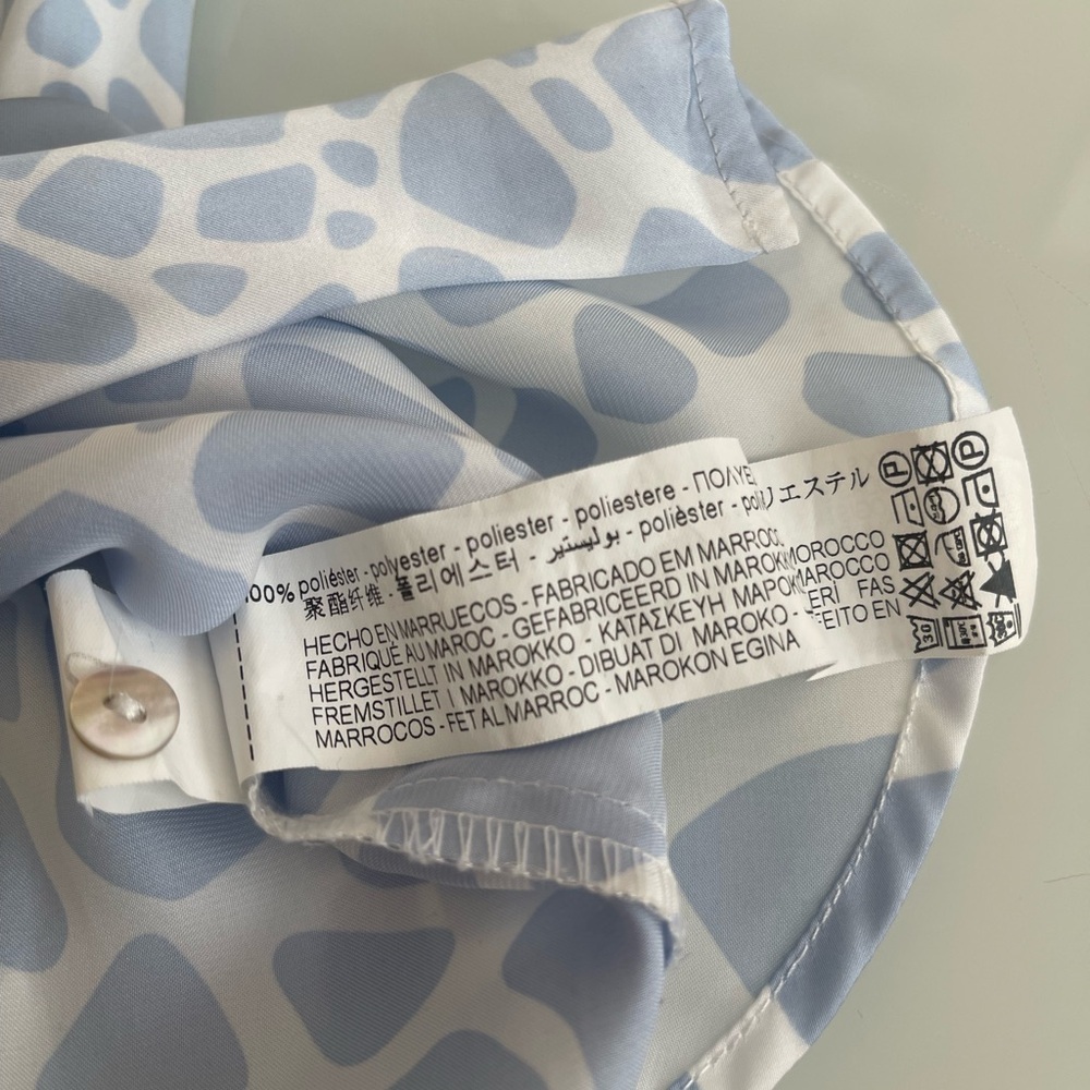 Zara Abstract Blue and White Blouse - Picture 11 of 15